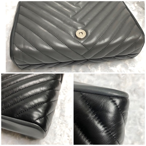 SOLD!! Auth Carolina Herrera Quilted bag - Picture 3 of 6